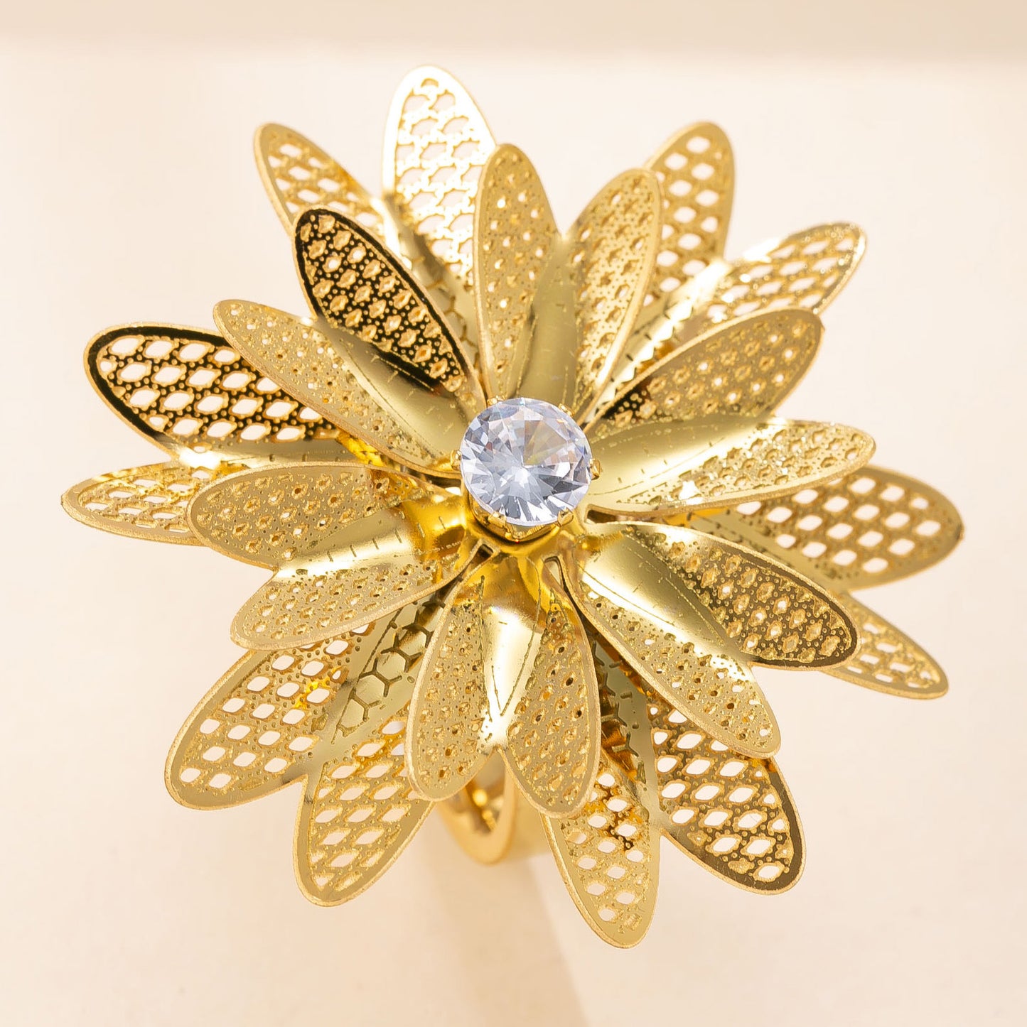 Pétale Bloom Ring